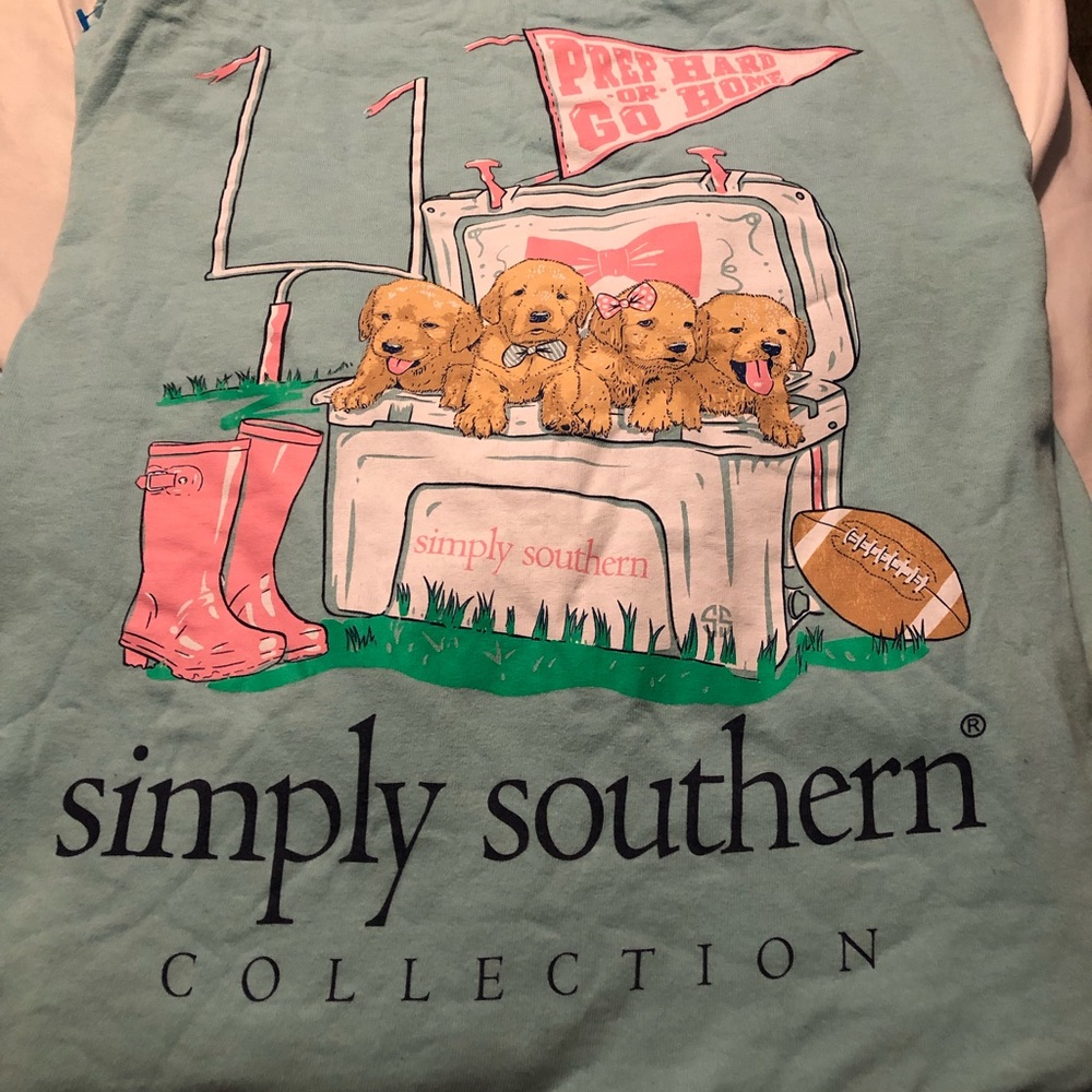 ❤️Simply Southern Long Sleeve Football Puppies M
